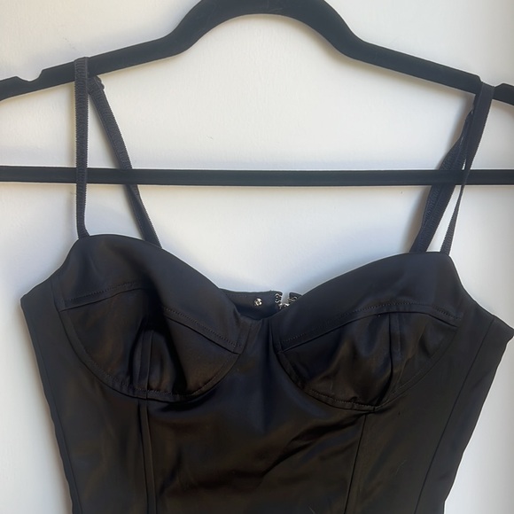 aritzia bustier - Picture 2 of 4